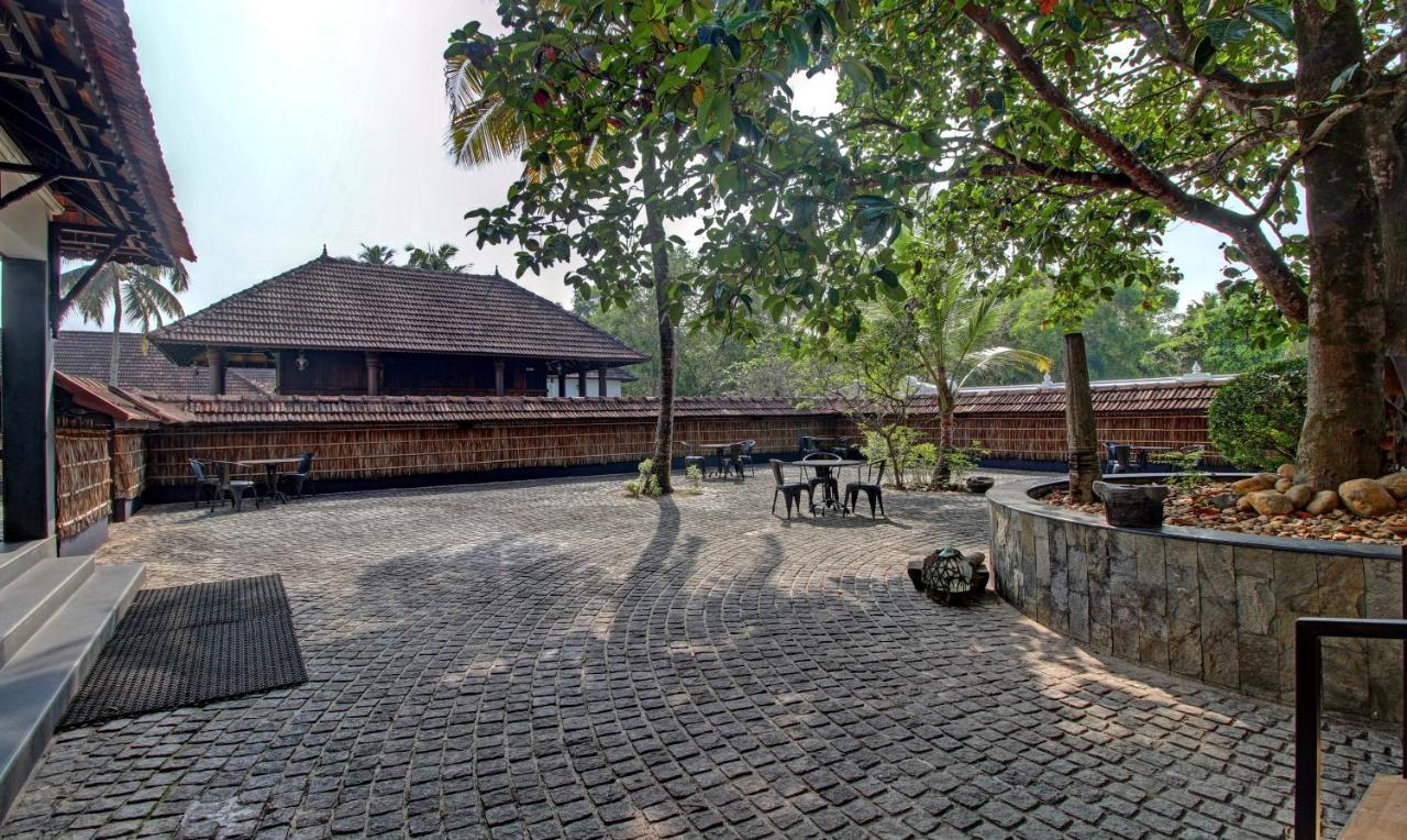 Treebo Tryst Travancore Palace Cherthala Alappuzha Bagian luar foto